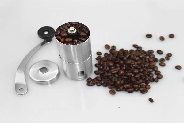 Manual-coffee-grinder 2